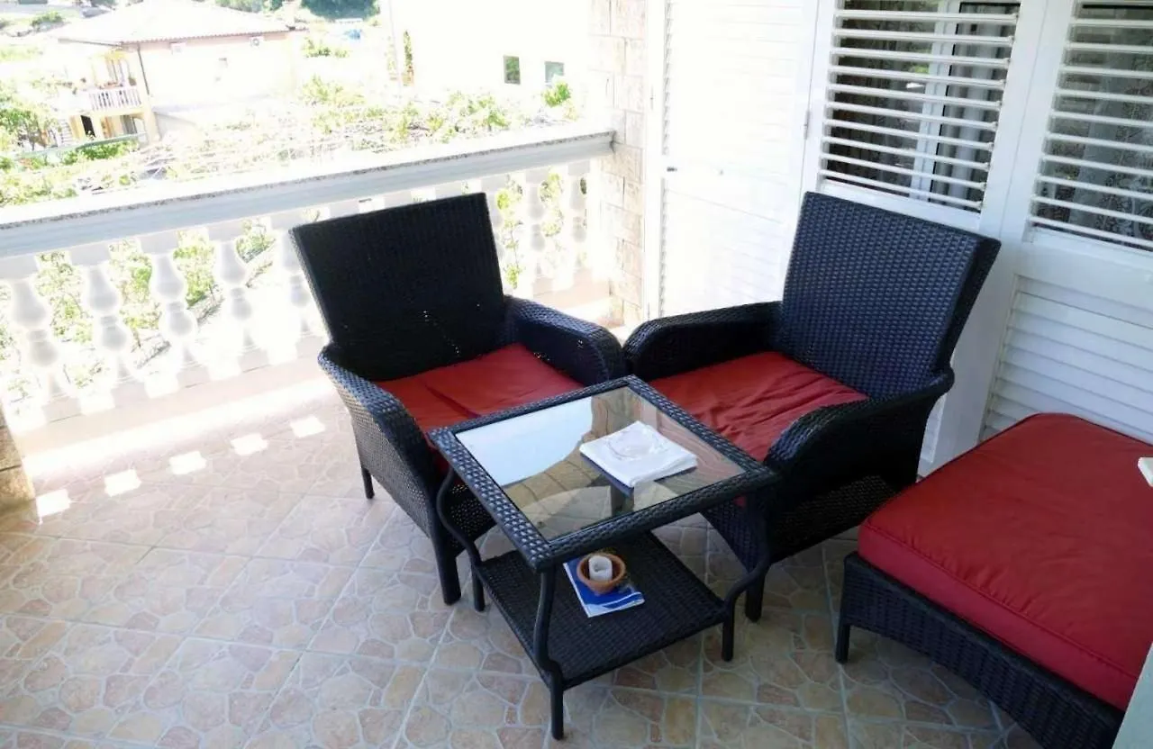 Apartments With A Parking Space Palit, Rab - 22562 Rab Town