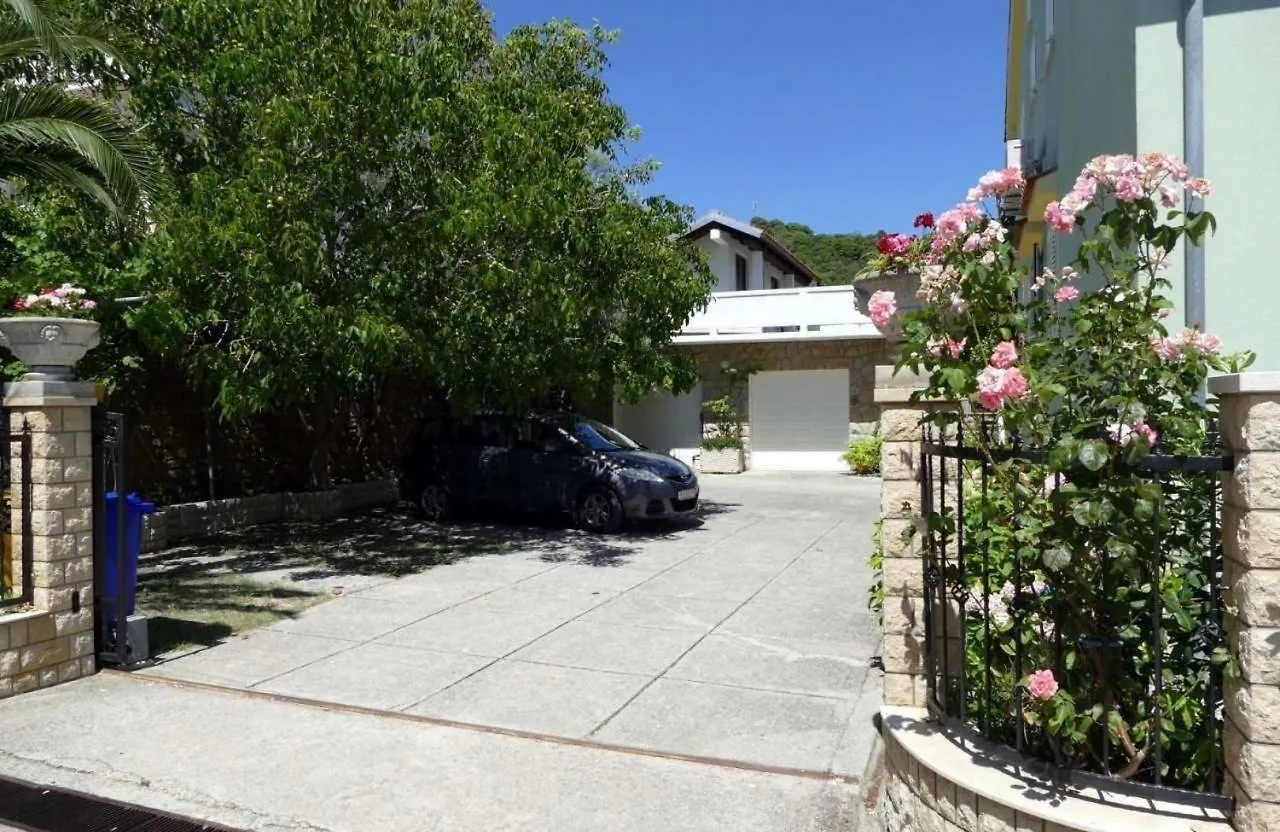 Apartments With A Parking Space Palit, Rab - 22562 Rab Town