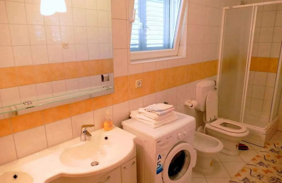 Apartments With A Parking Space Palit, Rab - 22562 Rab Town