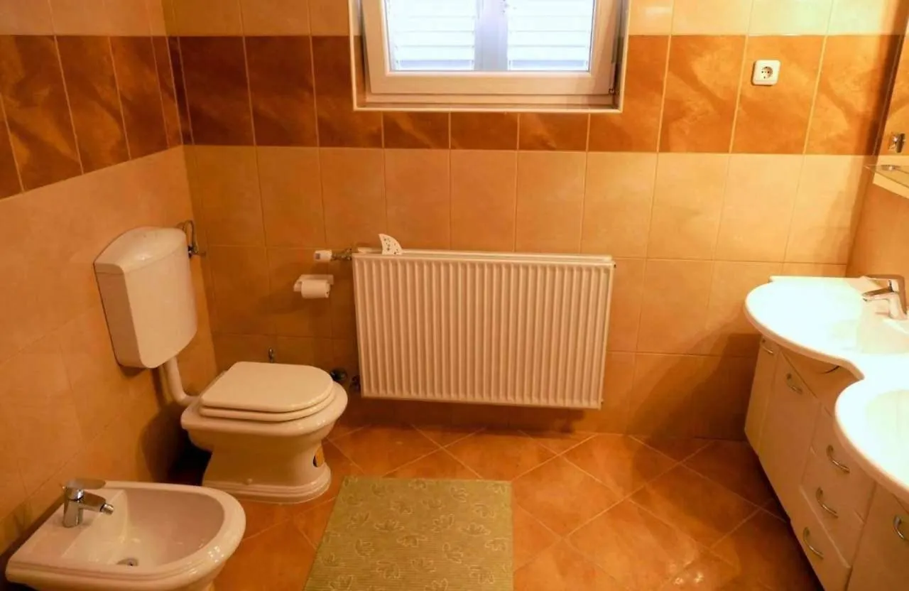 Apartments With A Parking Space Palit, Rab - 22562 Rab Town 0*,