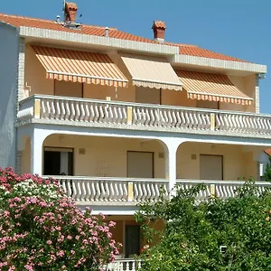 Affittacamere Mira, Rab Town